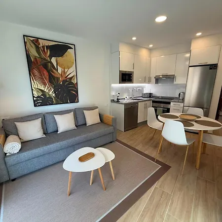 Exclusive 2-bedroom In Américas