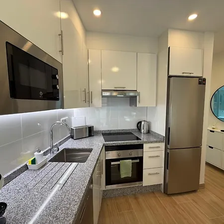 Exclusive 2-bedroom In Americas