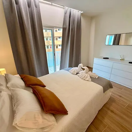 Exclusive 2-bedroom In Americas דירה *