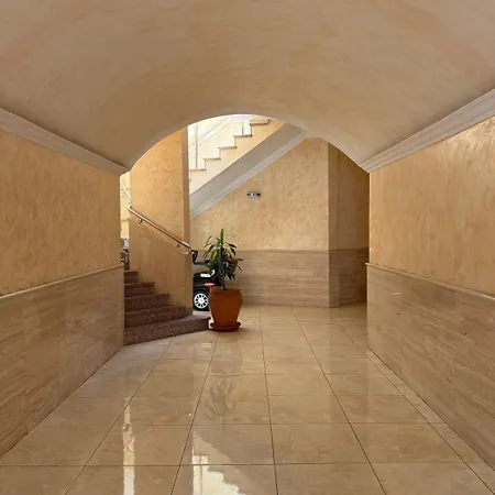 Exclusive 2-bedroom In Americas